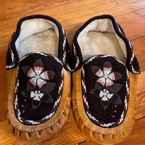 Vintage Handmade Beaded Leather Moccasin Slippers